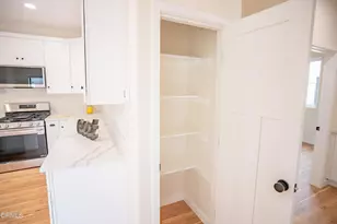 1125 W 2nd St, Oxnard, CA 93030 - Photo 17