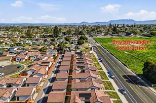 1131 W 2nd St, Oxnard, CA 93030 - Photo 3
