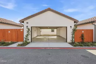 1131 W 2nd St, Oxnard, CA 93030 - Photo 37