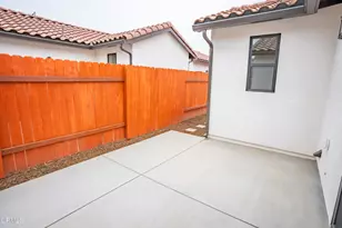 1135 W 2nd St, Oxnard, CA 93030 - Photo 29