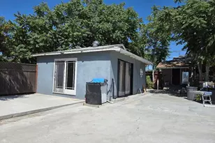 13648 Filmore St, Pacoima, CA 91331 - Photo 7