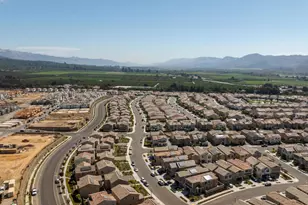 1994 Pomegranate St, Santa Paula, CA 93060 - Photo 47