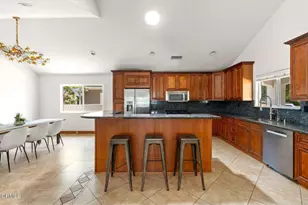 511 E Aliso St, Ojai, CA 93023 - Photo 25
