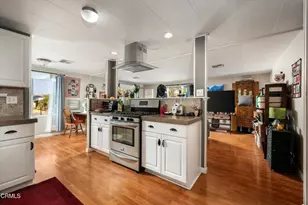 10 Wisteria Way, Ventura, CA 93004 - Photo 9