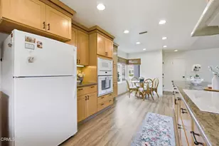 42110 Village 42, Camarillo, CA 93012 - Photo 15