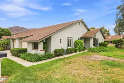42110 Village 42, Camarillo, CA 93012 - Photo 5