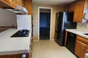 1110 Ivywood Dr, Oxnard, CA 93030 - Photo 5