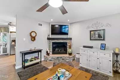 62 E Calle La Sombra, Camarillo, CA 93010 - Photo 5