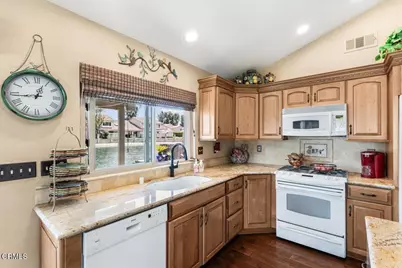 1691 Pierside Lane, Camarillo, CA 93010 - Photo 9