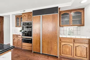 3933 Ocean Dr, Oxnard, CA 93035 - Photo 17