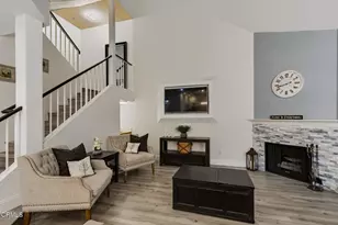 14035 Astoria St, Sylmar, CA 91342 - Photo 9