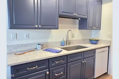 1306 Village 1, Camarillo, CA 93012 - Photo 9