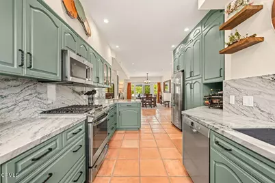 1027 Brockton Lane, Ventura, CA 93001 - Photo 11