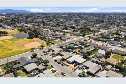 480 Helsam Avenue, Oxnard, CA 93036 - Photo 9