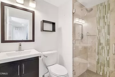 2010 Kingsbridge Way, Oxnard, CA 93035 - Photo 15