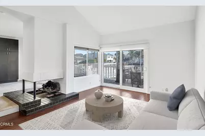 2010 Kingsbridge Way, Oxnard, CA 93035 - Photo 13