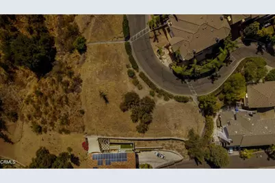 24856 Bella Vista Drive, Newhall, CA 91321 - Photo 11