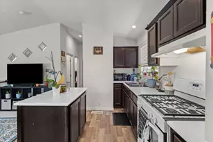65 67 71 73 College Dr, Ventura, CA 93003 - Photo 37