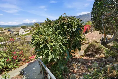 853 Vista Grande Drive, Santa Paula, CA 93060 - Photo 47