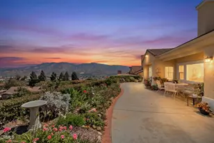 853 Vista Grande Dr, Santa Paula, CA 93060 - Photo 43