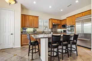 1214 Grant Line St, Santa Paula, CA 93060 - Photo 3