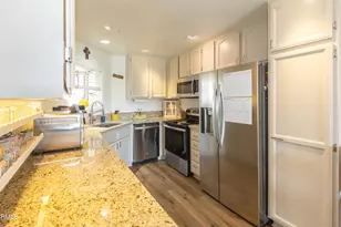 2713 Antonio Dr, Camarillo, CA 93010 - Photo 3