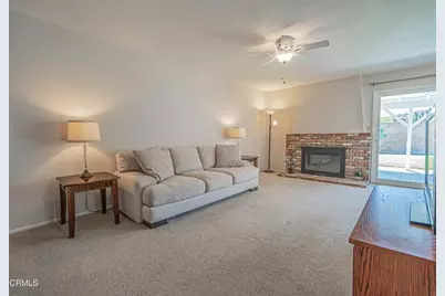 30315 Honeysuckle Hill Drive, Santa Clarita, CA 91387 - Photo 5