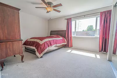 30315 Honeysuckle Hill Drive, Santa Clarita, CA 91387 - Photo 33