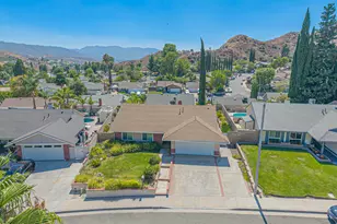 30315 Honeysuckle Hill Dr, Santa Clarita, CA 91387 - Photo 47