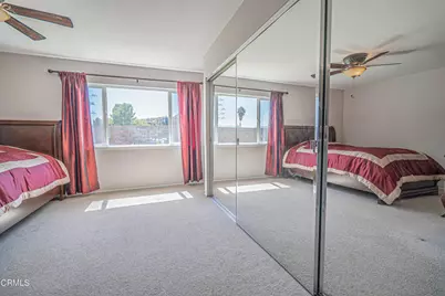 30315 Honeysuckle Hill Drive, Santa Clarita, CA 91387 - Photo 31