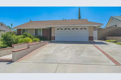 30315 Honeysuckle Hill Drive, Santa Clarita, CA 91387 - Photo 3