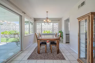 30315 Honeysuckle Hill Drive, Santa Clarita, CA 91387 - Photo 9