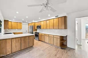 1128 El Monte Dr, Simi Valley, CA 93065 - Photo 11