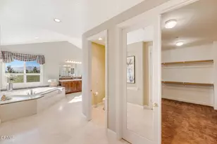 2461 Woodcreek Rd, Camarillo, CA 93012 - Photo 35