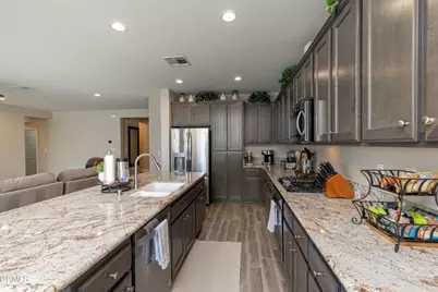 4233 Aloe Court, Bakersfield, CA 93314 - Photo 11
