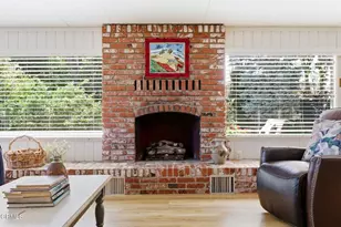 397 Palomares Ave Ave, Ventura, CA 93003 - Photo 15