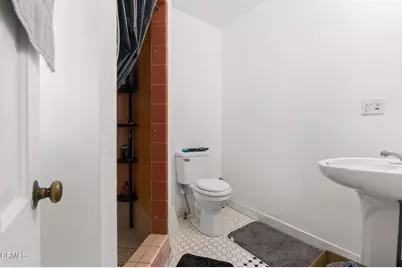 439 Deodar Avenue, Oxnard, CA 93030 - Photo 25