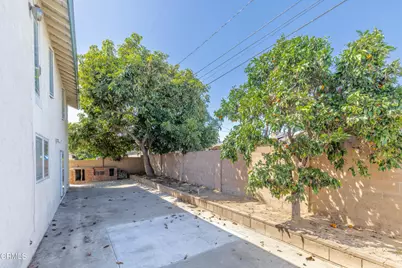 411 E Yucca Street, Oxnard, CA 93033 - Photo 23