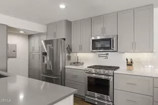 2274 Martinique Ln, Oxnard, CA 93035 - Photo 11