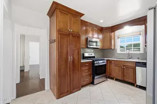 2756 Channel Dr, Ventura, CA 93003 - Photo 13