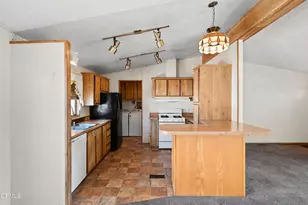 975 W Telegraph Rd, Santa Paula, CA 93060 - Photo 11