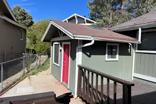 325 Montclair Dr, Big Bear Lake, CA 92314 - Photo 33