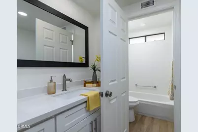 39116 Village 39, Camarillo, CA 93012 - Photo 9