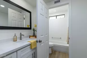 39116 Village 39, Camarillo, CA 93012 - Photo 9