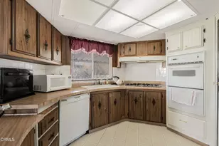15750 Arroyo Dr, Moorpark, CA 93021 - Photo 9