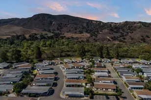 15750 Arroyo Dr, Moorpark, CA 93021 - Photo 37