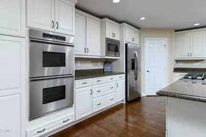 37 Bradford Avenue, Camarillo, CA 93010 - Photo 5