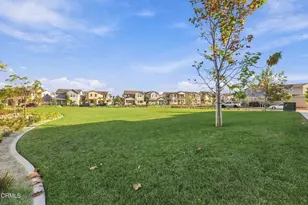 253 Capistrano Dr, Ventura, CA 93004 - Photo 47