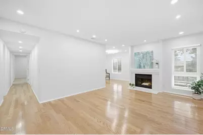751 Birchpark Circle #102, Thousand Oaks, CA 91360 - Photo 5