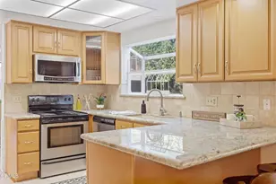 1242 Crestlake Ave, Ventura, CA 93004 - Photo 23